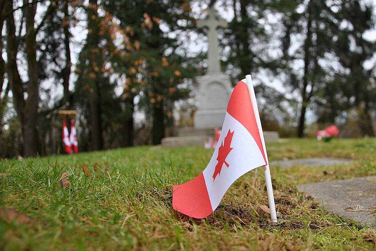 23303101_web1_201111-LAT-MurrayvilleRemembrance-InvitationService_16