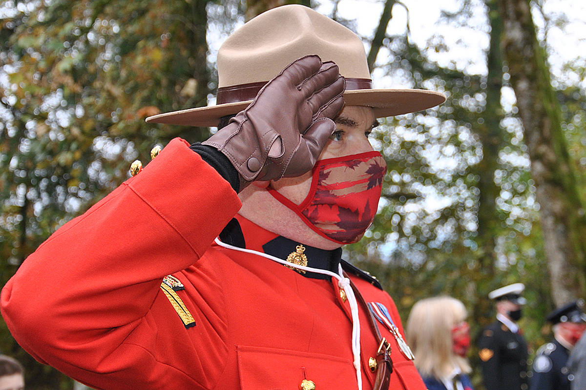 23303101_web1_201111-LAT-MurrayvilleRemembrance-InvitationService_4