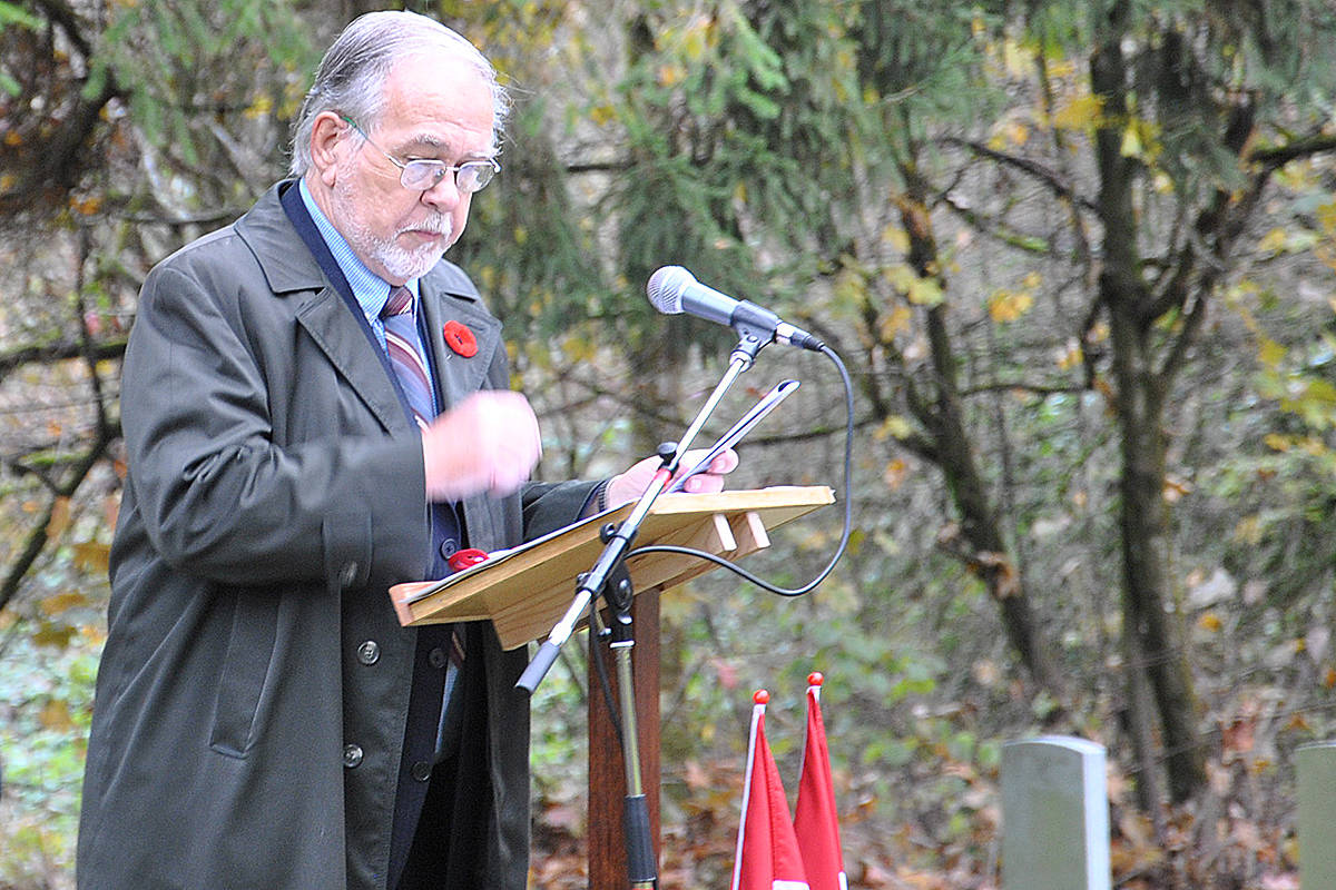 23303101_web1_201111-LAT-MurrayvilleRemembrance-InvitationService_5