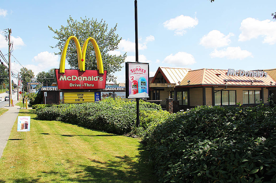 23382429_web1_200716-CLR-COVID-Mcdonalds-MJ_1