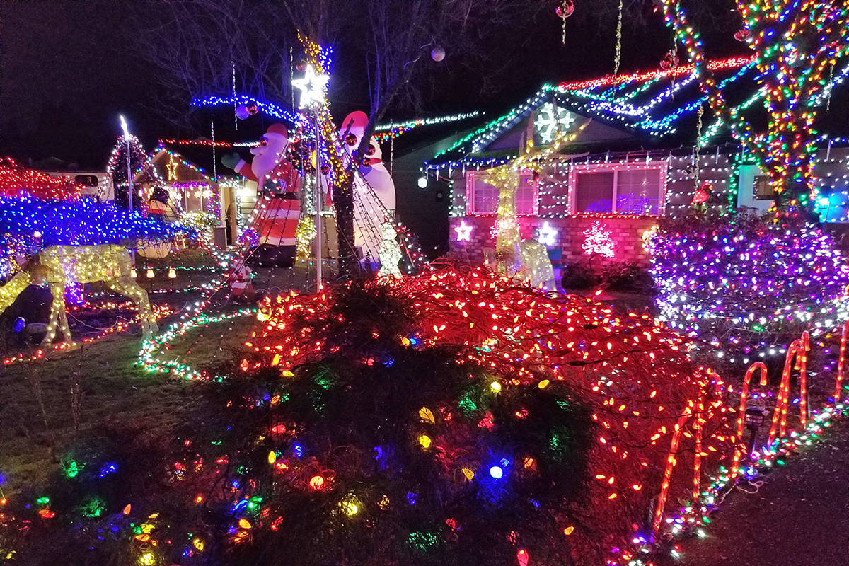 VIDEO Ultimate Christmas light display returns to Langley street