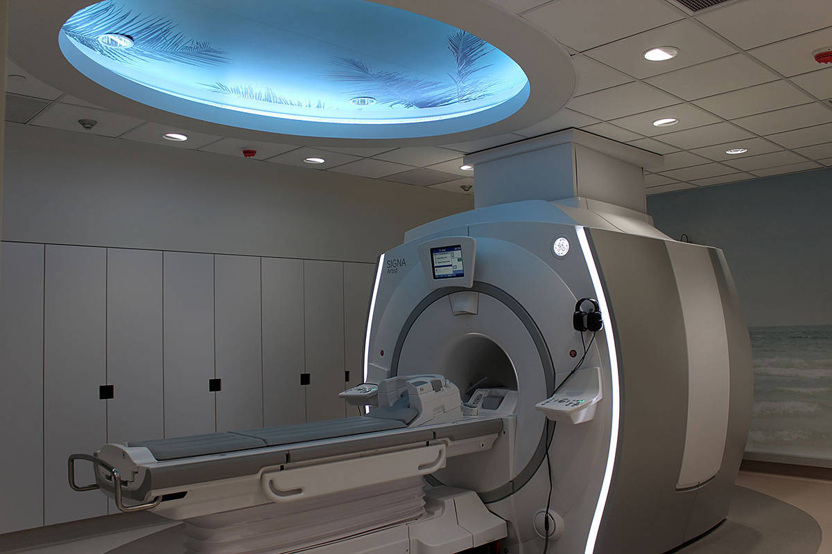 23605405_web1_201211-LAT-NewMRI3