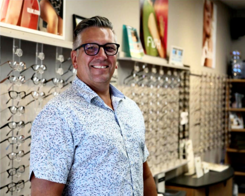 23845122_web1_210118-Impress-LAT-WestCoastOptical-AndrewMcCaron_2