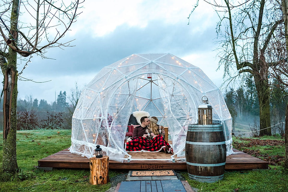 23951223_web1_210121-ABB-Singletree-Winery-domes_2