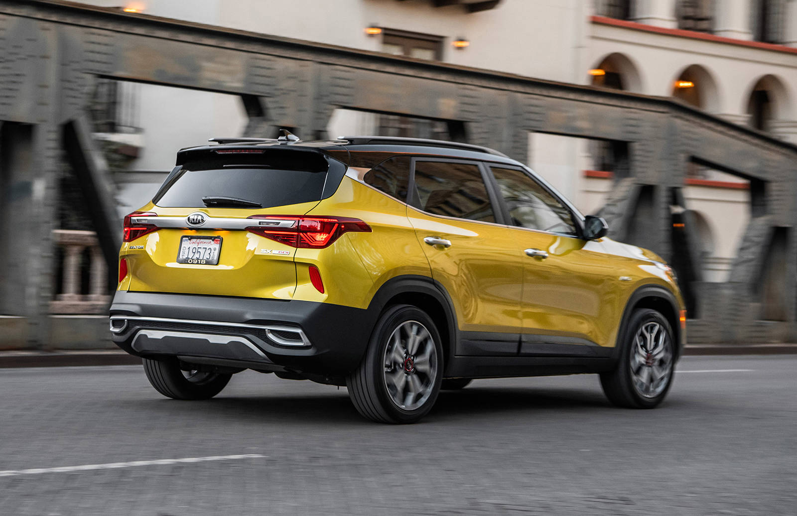 The optional 175-horsepower turbocharged four-cylinder gets a seven-speed automatic transmission while the base non-turbo four-cylinder comes with a continuously variable unit. PHOTO: KIA