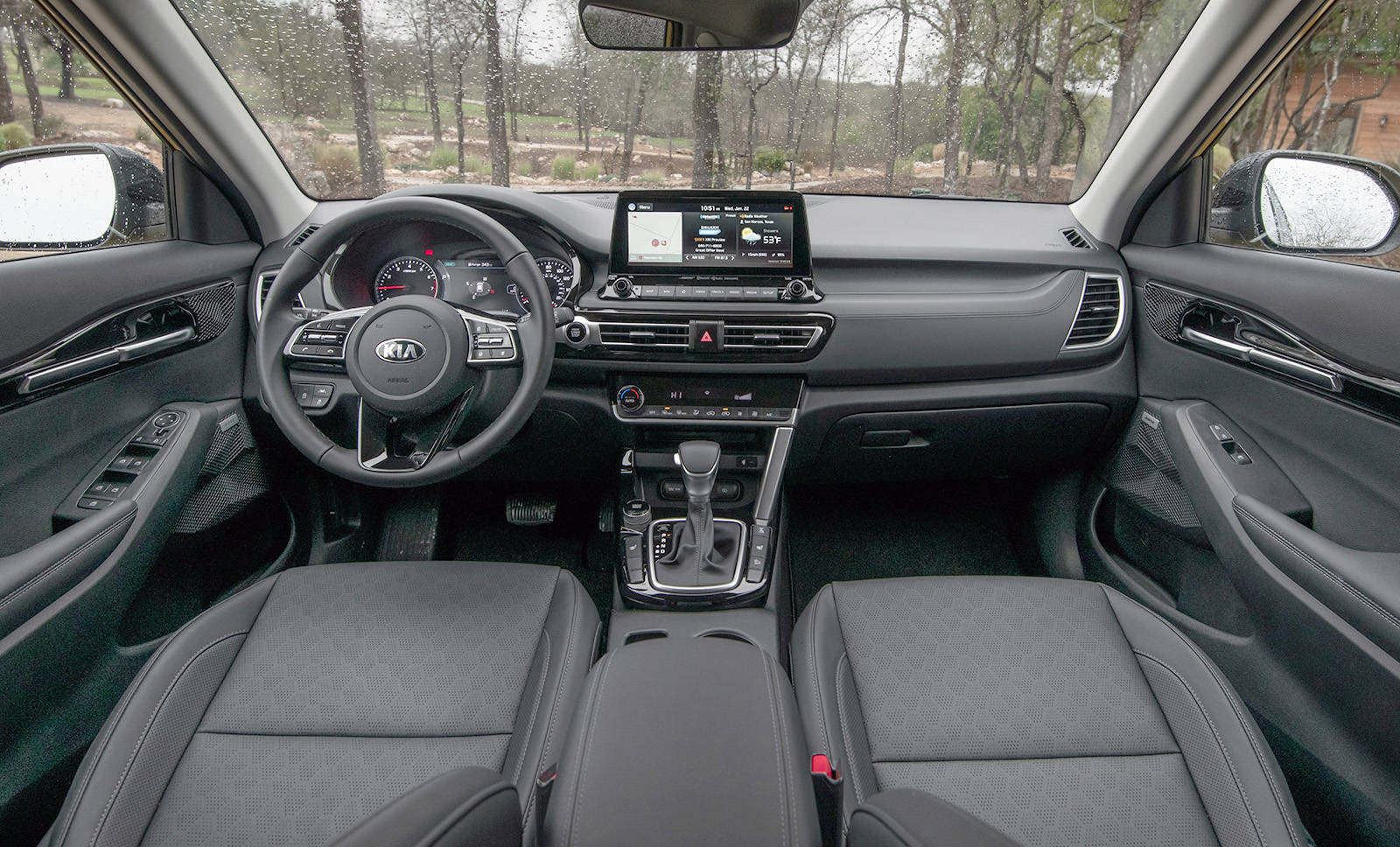 The Seltos聮s interior is highly detailed but not overdone. OK, the optional Bose audio package with flashing lights might be overdoing it a bit. PHOTO: KIA