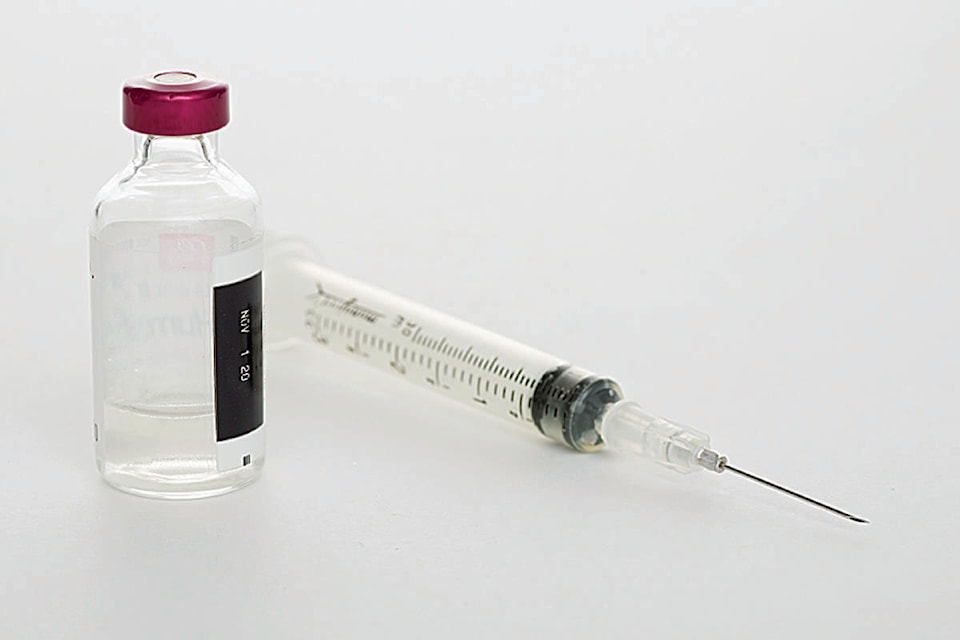 24433138_web1_VaccinationNeedleMetroPic