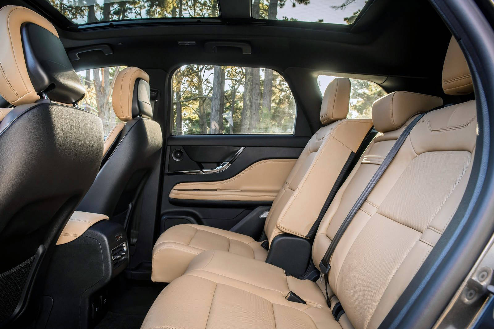 The Corsair is not a large vehicle, so the rear seat moves fore and aft up to 15 centimetres to suit the moment, whether cargo or rear-seat legroom is the priority. PHOTO: LINCOLN