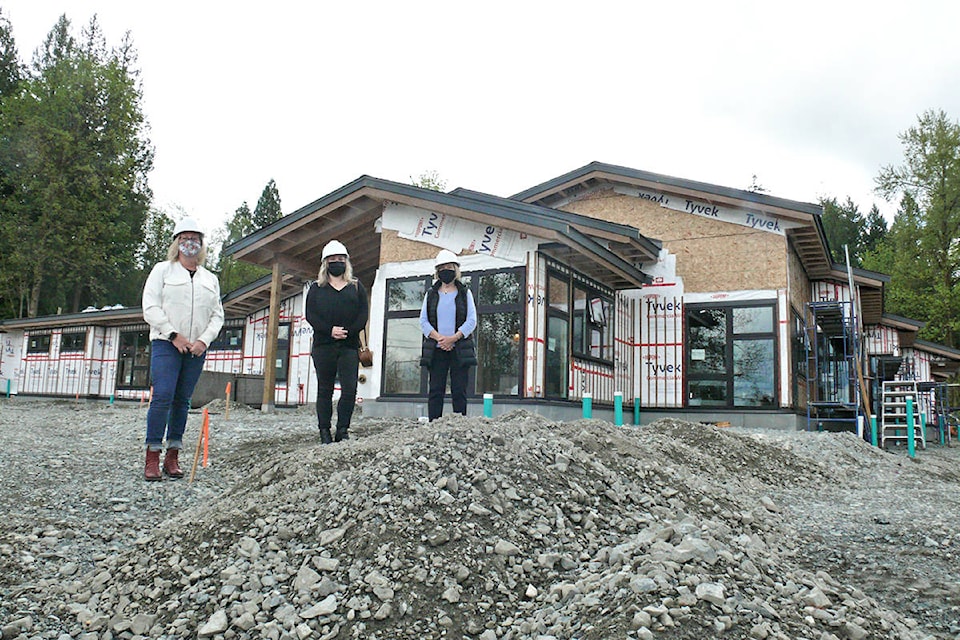Shannon Todd Booth, Carissa Halley and Kathy Derksen paid the new 91ԭ Hospice a visit in late April. (Dan Ferguson/91ԭ Advance Times)