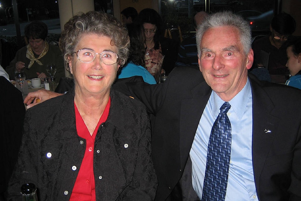 25185147_web1_210510-Impress-LAT-Alzheimers-FV-West-Week2-NEW2_1