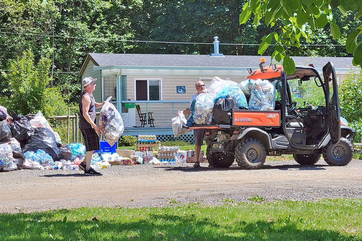 25640801_web1_210627-LAT-DF-Bottle-drive-battles-juvenile-arthritis-quad_1