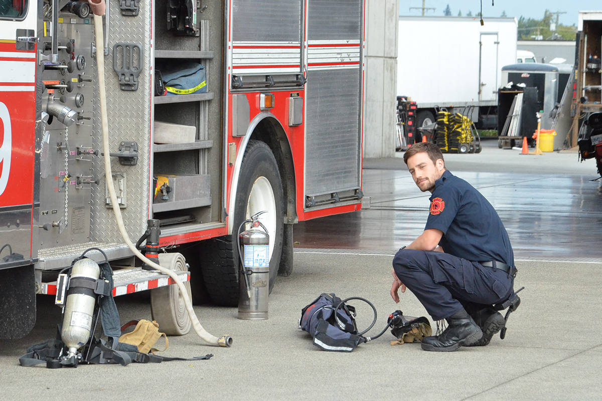 25773391_web1_210709-LAT-HC-FilmingAtCityFireHall-._3