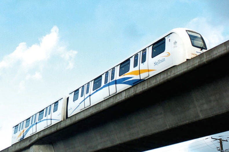 26147290_web1_skytrain2