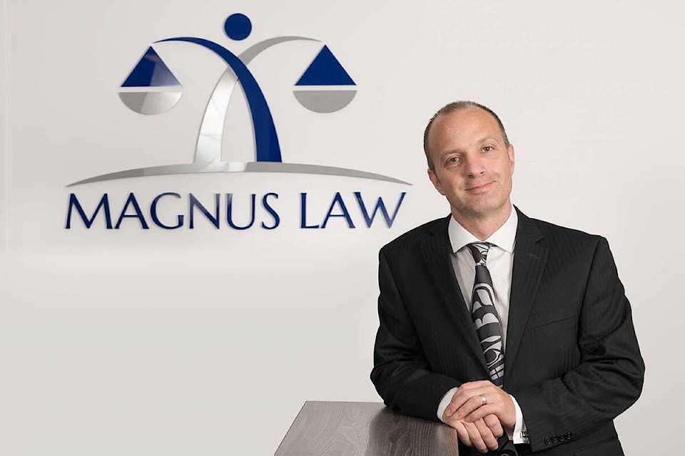 26704312_web1_duncan-magnus-law