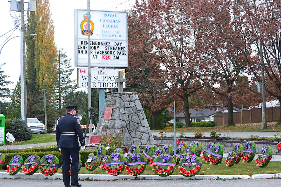 26891986_web1_201106-ALT-Aldergrove-Remembrance-Day-legion_19