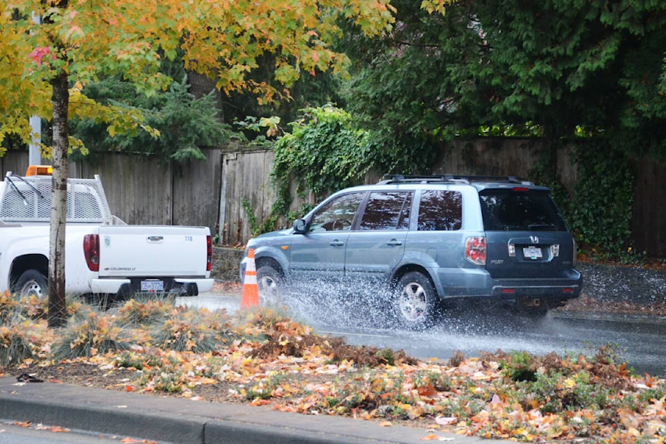 27035821_web1_211102-LAT-WaterMain