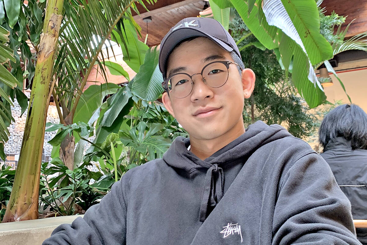 Walnut Grove Secondary School Grade 12 student Jeewoo Chung has started a 聭Hack Club聮 to teach coding to kids. (Luke Vasi Media/Special to 91原创 Advance Times)