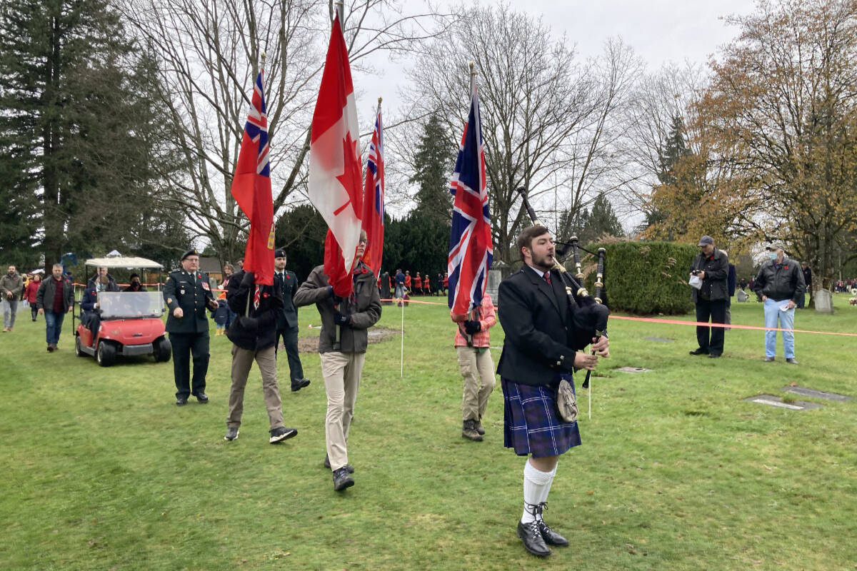 27153639_web1_211111-LAT-RH-FortRemembranceDay