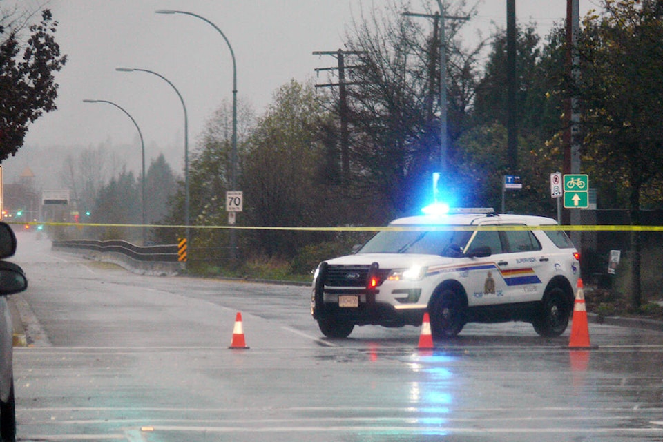 Fraser Highway was closed off westbound heading into 91ԭ City. (Dan Ferguson/91ԭ Advance Times)