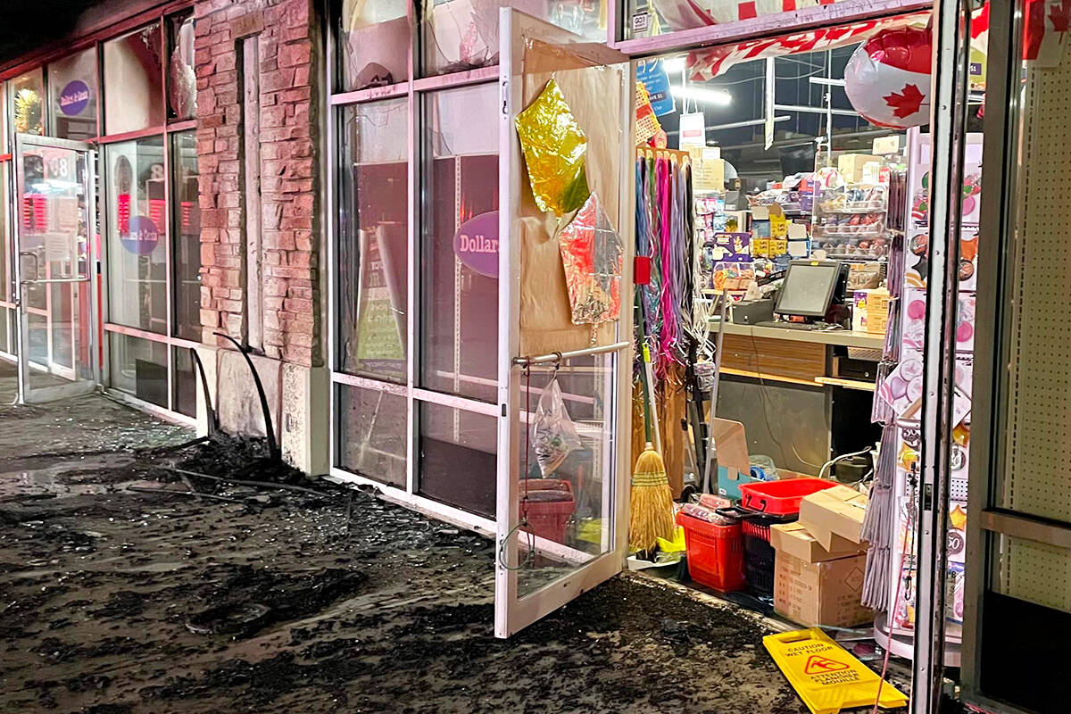 Quick response by the 91原创 fire department limited damage from an early morning fire at the Dollars and Cents store at 2021 Willowbrook Drive early Friday morning, Nov. 19 (Facebook image)