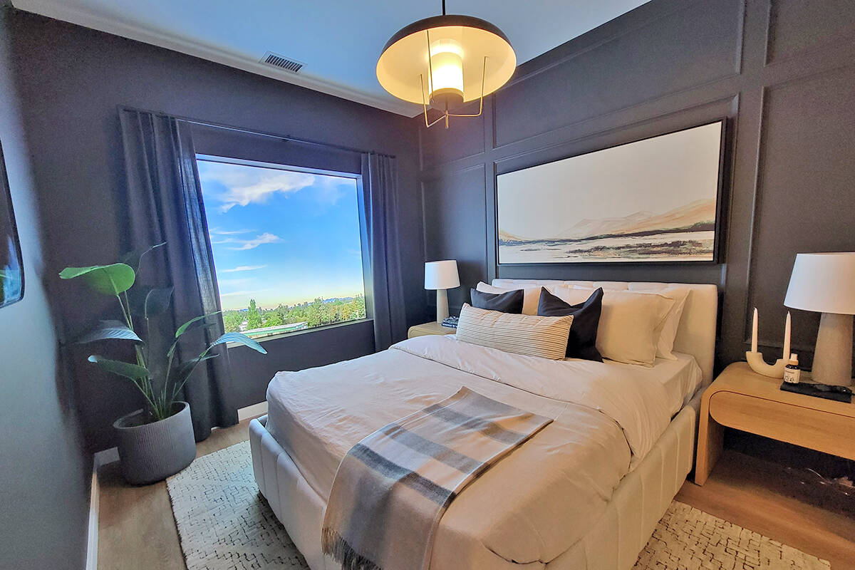 A mock-up of a suite at the Alder Grove Town Centre presentation centre was unveiled Monday, Nov. 22. Currently, there are no drop-ins at the centre, people must register online. (Dan Ferguson/91原创 Advance Times)