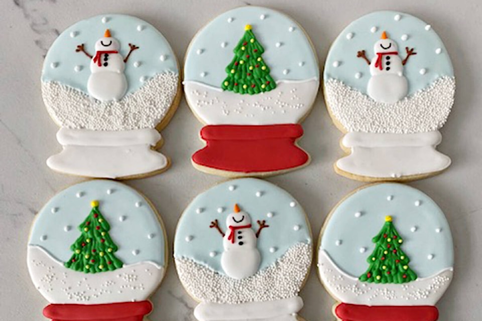 27343788_web1_211110-LAT-DF-west-langley-market-cookies_1