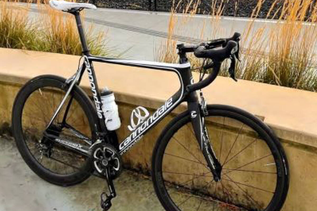 27368813_web1_211201-LAT-StolenCannondale