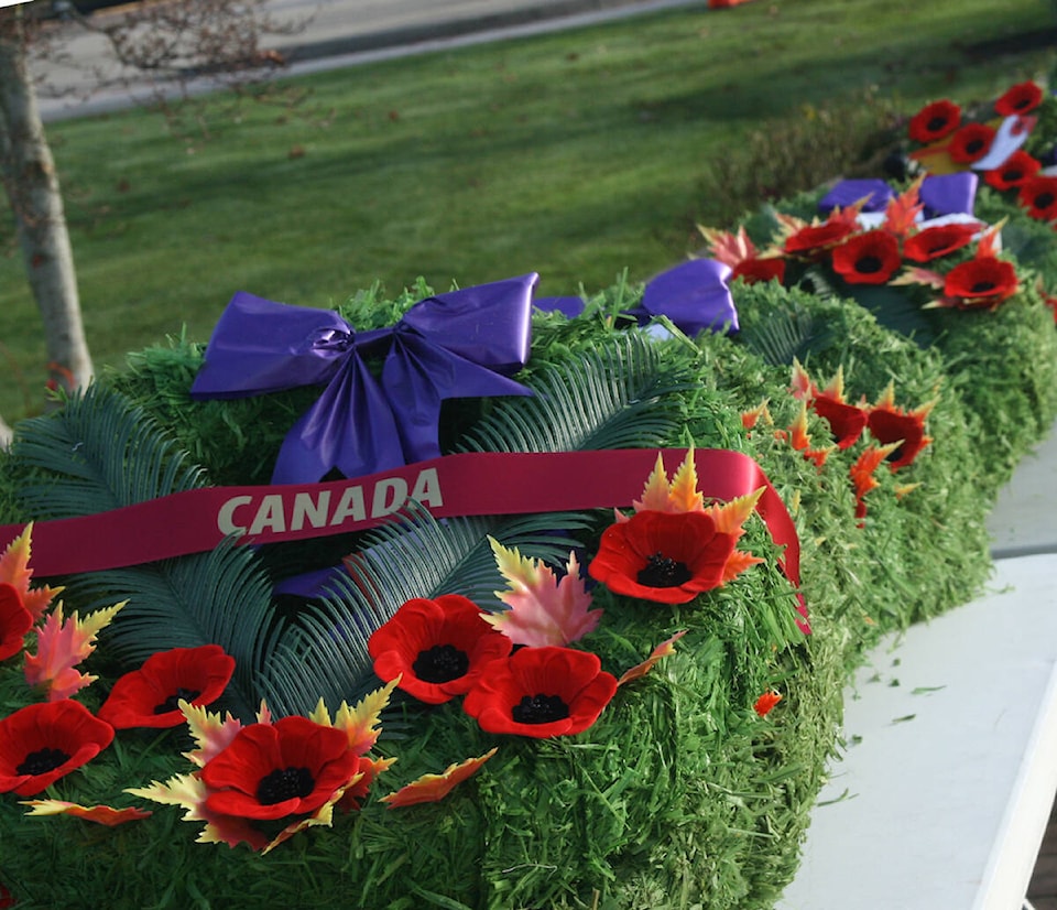 27440243_web1_51622613_wreaths