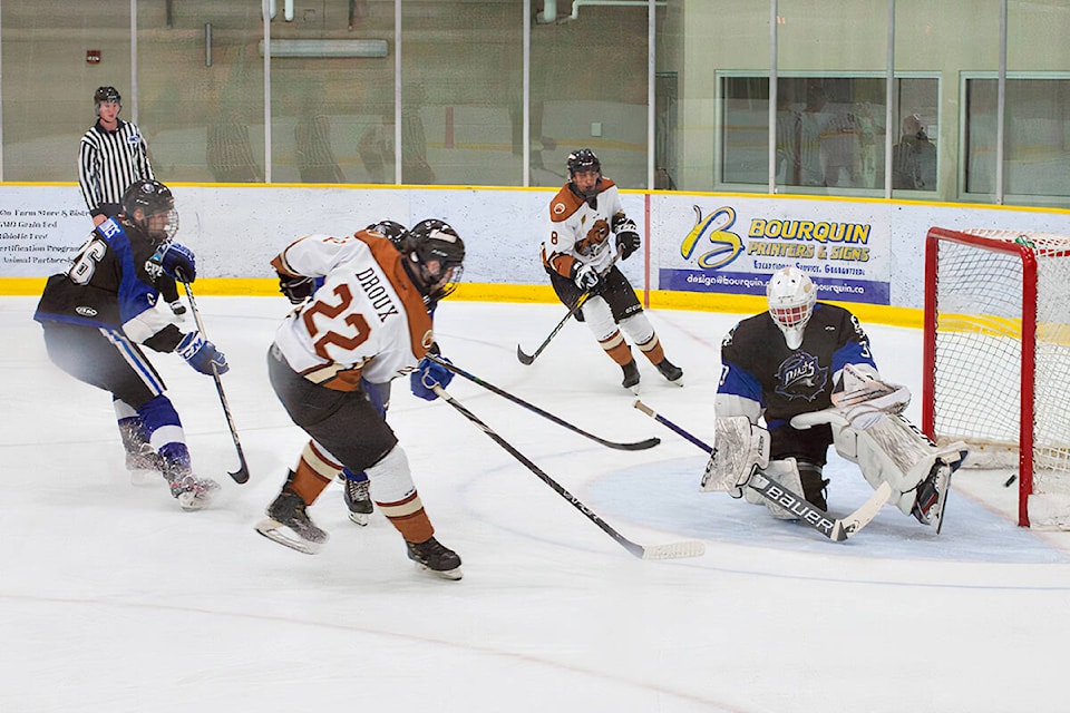 Connor Droux got a hat trick as the Aldergrove Kodiaks downed Abbotsford pilots 7-0 on home ice Dec. 8. (Kurt Langmann/Special to 91ԭ Advance Times)