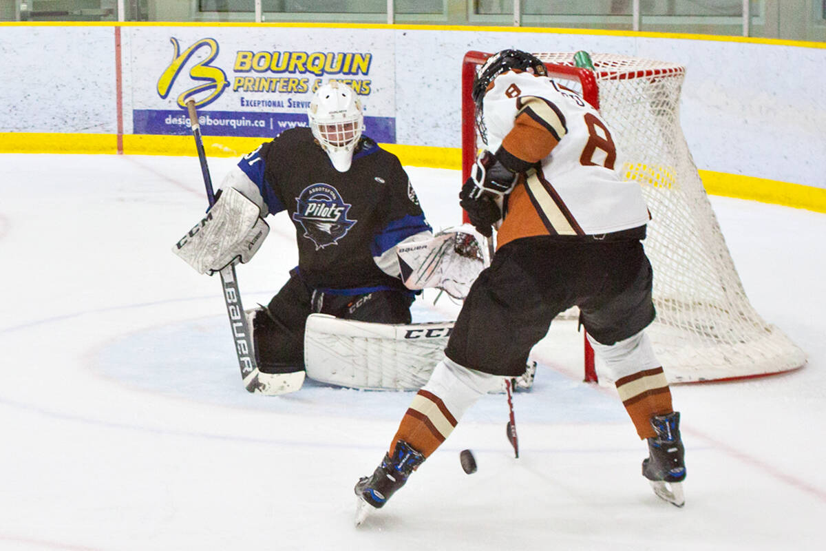 Taylor Chiu scored as the Aldergrove Kodiaks downed Abbotsford pilots 7-0 on home ice Dec. 8. (Kurt Langmann/Special to 91原创 Advance Times)