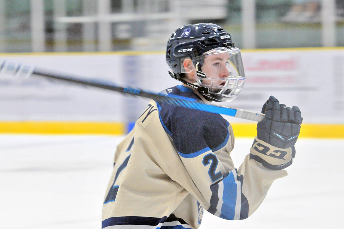 Brendan O聮Grady scored the second of two 91原创 goals against Ridge Meadows on Dec. 22 at George Preston. Flames beat the Trappers 6-2. (91原创 Advance Times file)