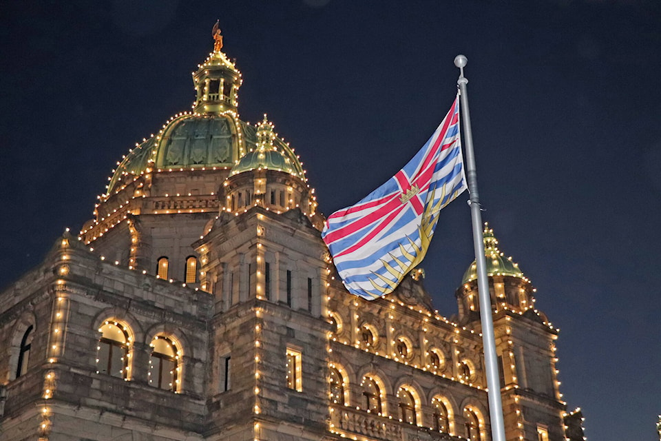 28352338_web1_201024-VNE-ELECTION-VictoriaSwanLake-BCLegislatureFlag_2