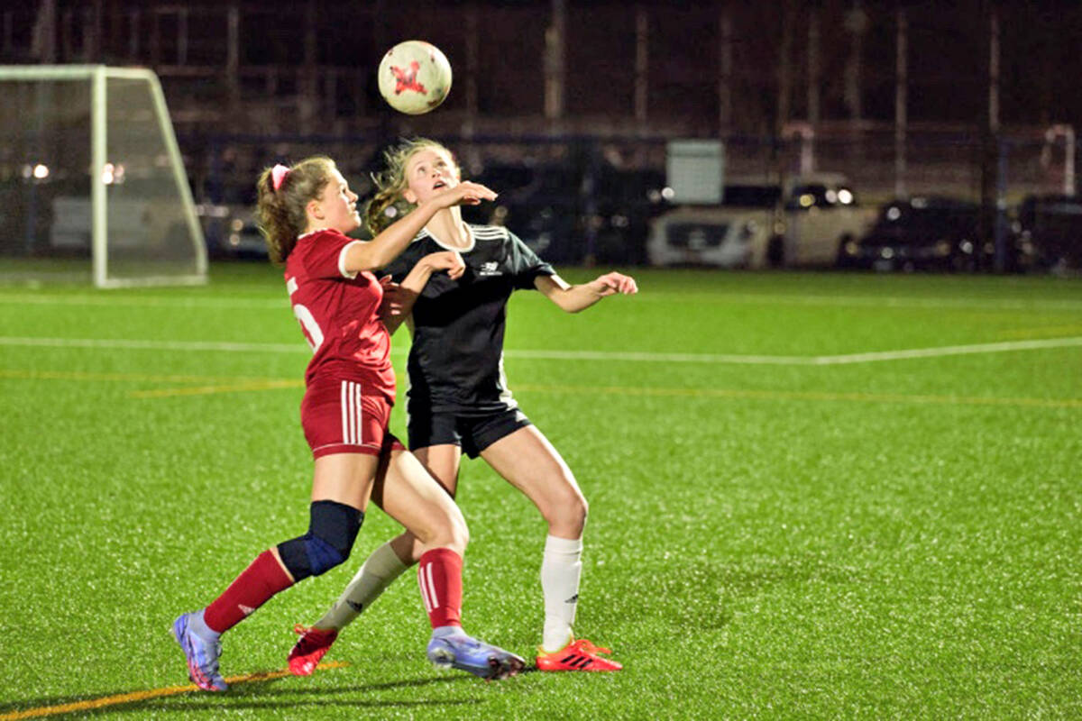 28445915_web1_220312-LAT-DF-LUSA-womens-day-match-JL_3