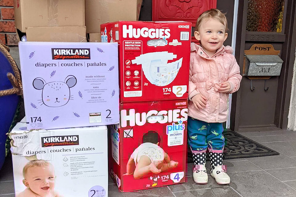 28447603_web1_220311-MRN-PK-SoniaCradle.Ukraine-DIAPERS_1