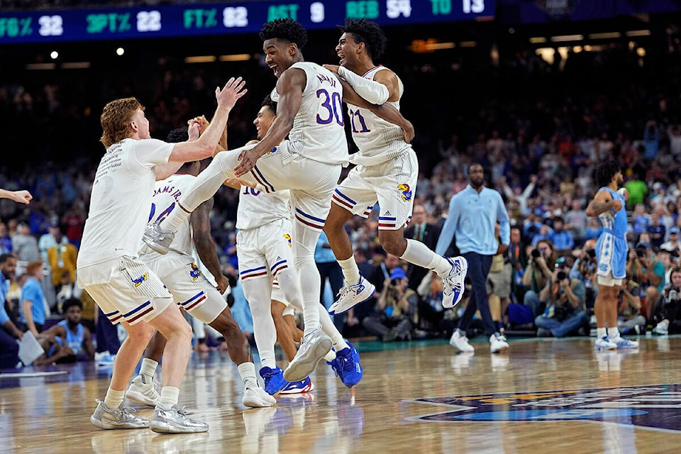 28693094_web1_220404-CPW-NCAA-Kansas-kansas_1