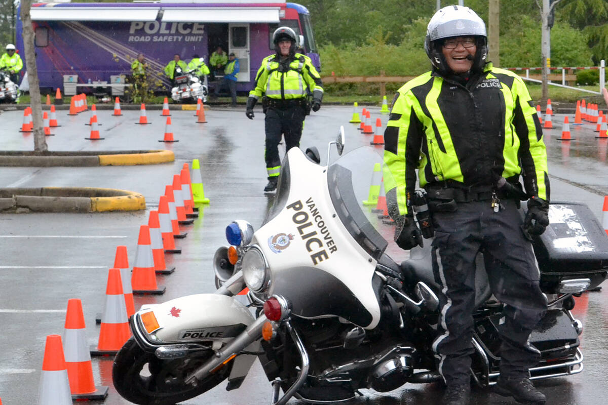 29122844_web1_220513-LAT-TA-RCMPmotorcyclePractice-_4