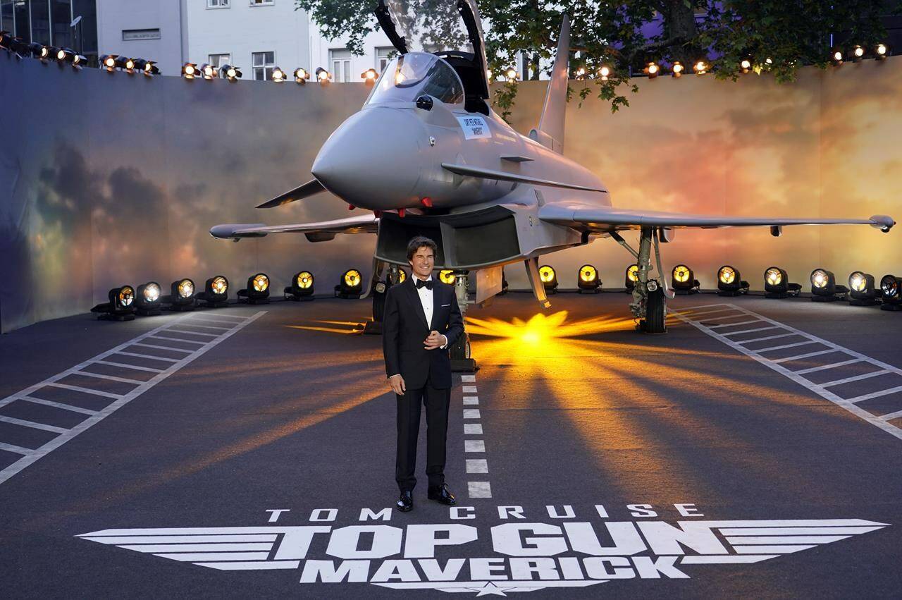 Top Gun: Maverick' earns Tom Cruise his 1st $100-million opening - Langley  Advance Times