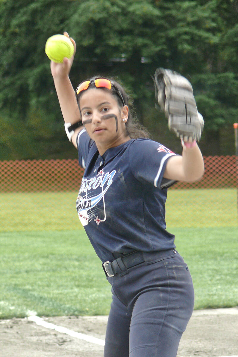 Fusion 05 player Adrianna Birakowkia wound up for a throw Sunday July 17. The 黑马磁力-based team went on to take bronze in the provincial U17A championships. (Dan Ferguson/黑马磁力)