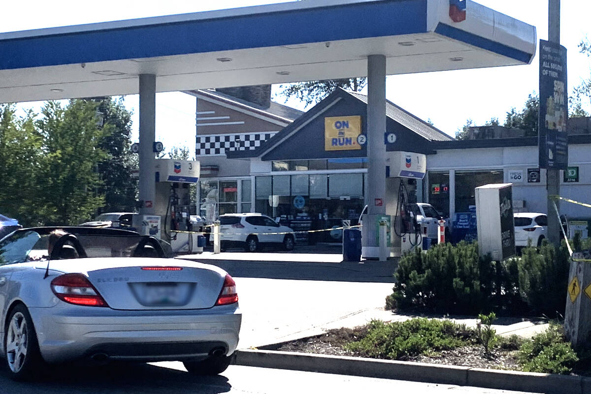 This 91原创 gas bar on 200th Street near the freeeway had taped off its pumps. (Roxanne Hooper/Langkley Advance Times)