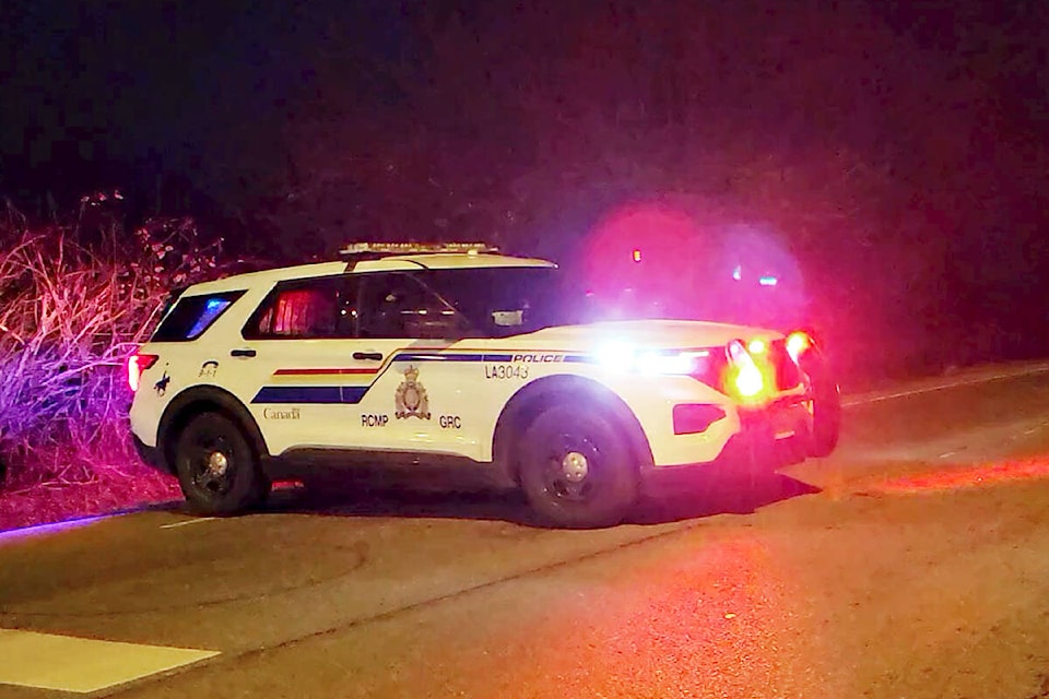 30104685_web1_220816-LAT-DF-two-arrested-for-home-invasion_1