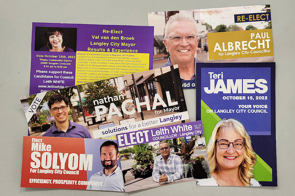 30713036_web1_221015-LAT-DF-Langley-City-polls-Flyers_1