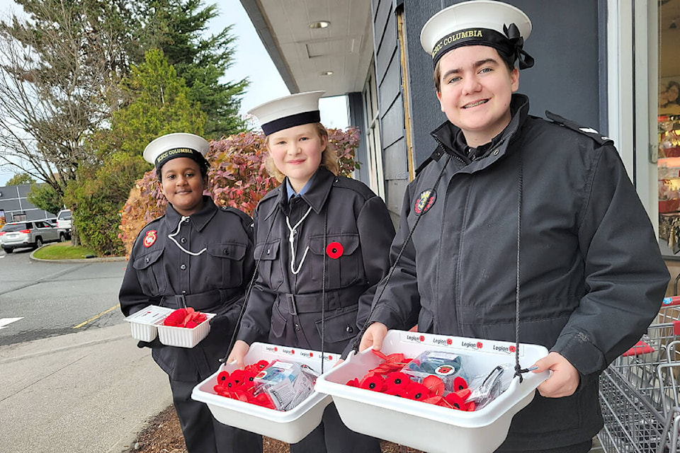 30856932_web1_221030-LAT-DF-Aldergrove-Cadets-distribute-poppys_1