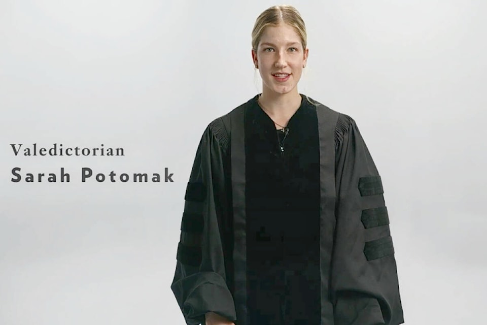 30966318_web1_221109-LAT-DF-Potomak-TWU-valedictorian-clip_1