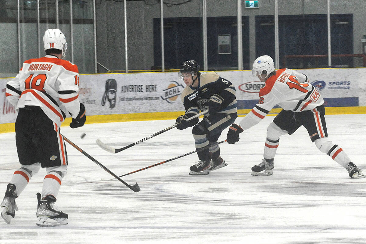 Rivermen forward Hayden Gelbard in action at the George Preston arena Friday, Dec. 31. Langley Rivermen were downed 4-3 by Nanaimo Clippers. (Dan Ferguson/Langley Advance Times)