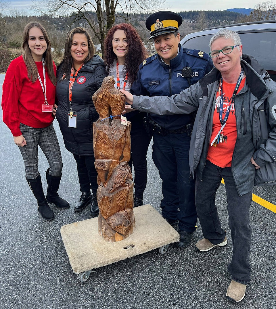 31532391_web1_230110-CPL-Totem-Pole-Returned-Chilliwack-Coquitlam_1