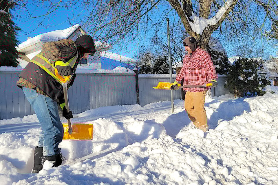 31629401_web1_221221-LAT-DF-No-snow-fines_1