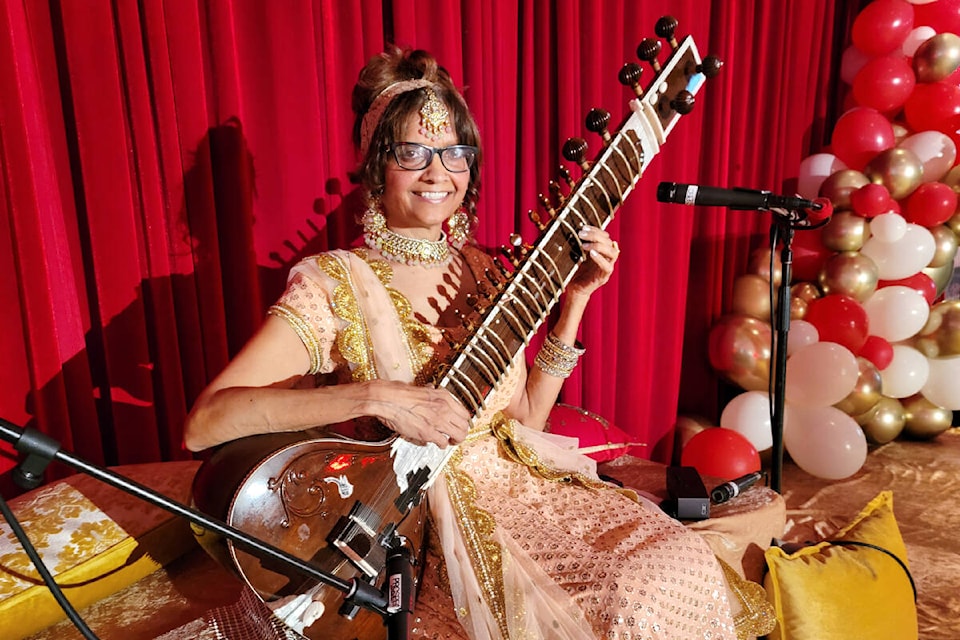 Sitarist Anju Bedi performed at the fourth annual Giving Hearts Gala fundraiser by the 91ԭ Memorial Hospital Foundation, held Saturday, Feb. 10 at the Cascades Convention Centre. (Dan Ferguson/91ԭ Advance Times)