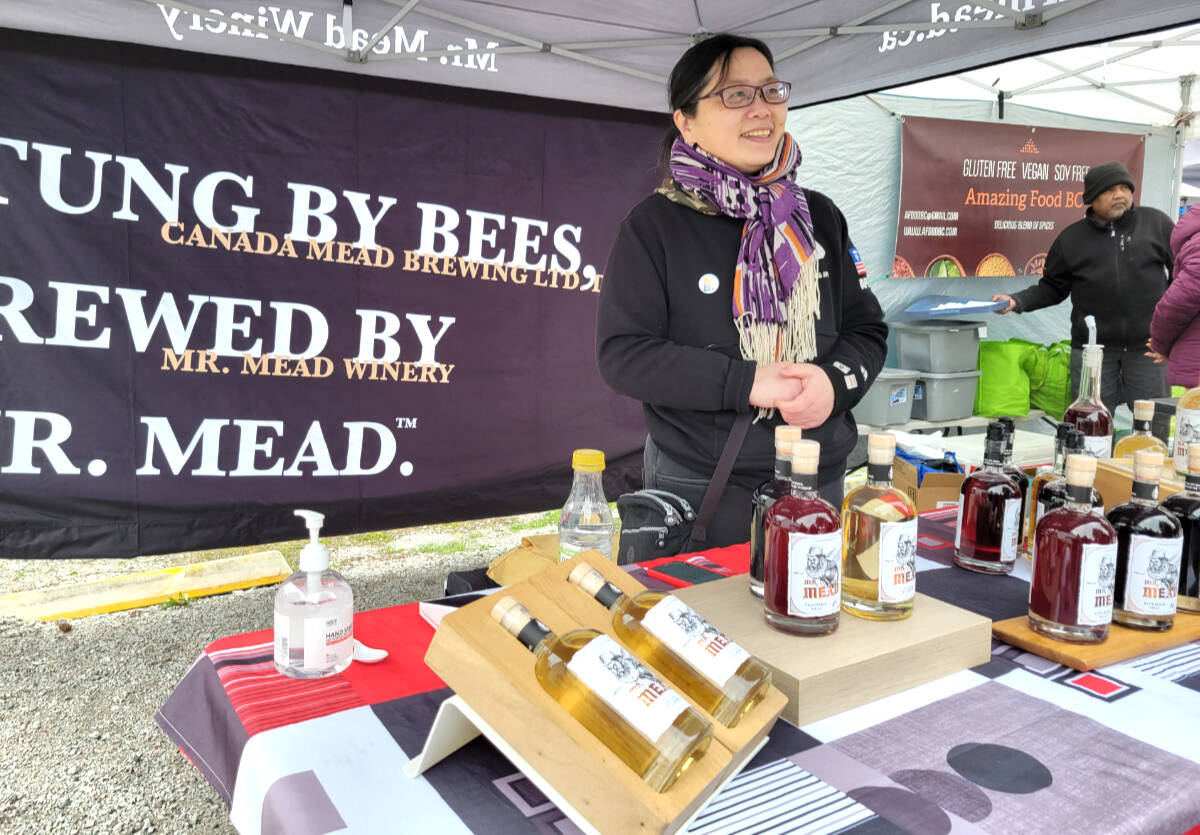 Ruilan Gong聮s small business offers blueberry, cranberry, and Saskatoon berry meads made from honey. (Kyler Emerson/91原创 Advance Times)
