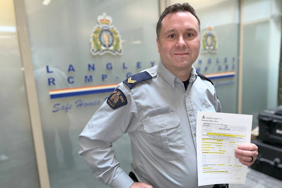 32577799_web1_230501-LAT-HC-RCMP-commPoliceOffices-._1