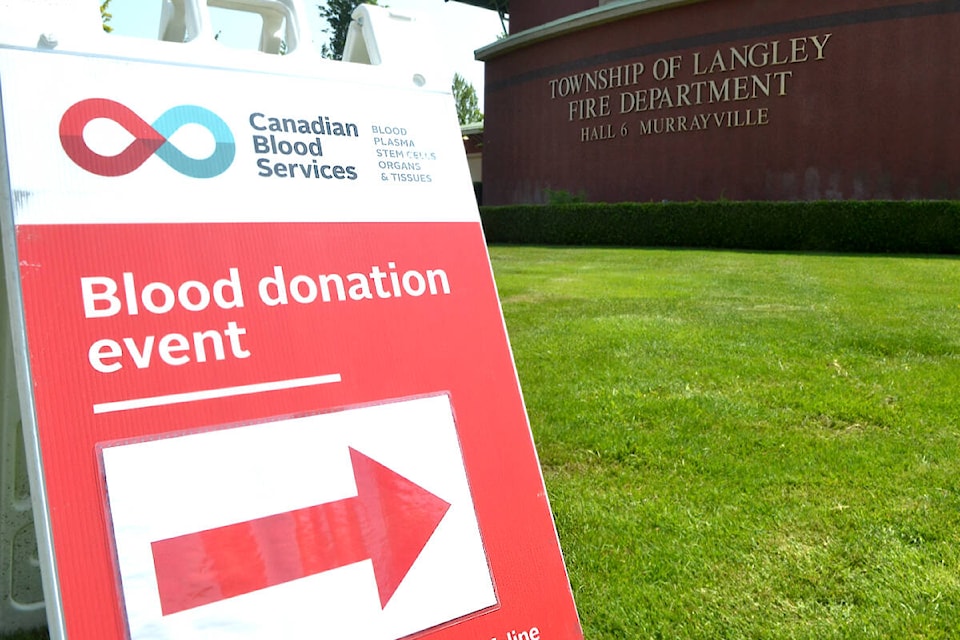 32801679_web1_230523-LAT-KE-TOLFireRCMPbloodDrive_3